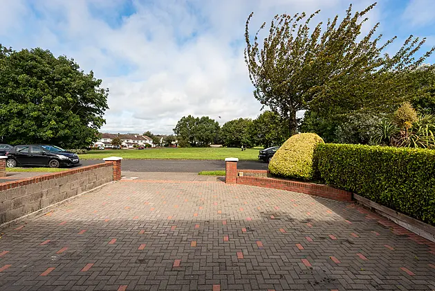 13 Aranleigh Dell, Rathfarnham, Dublin 14