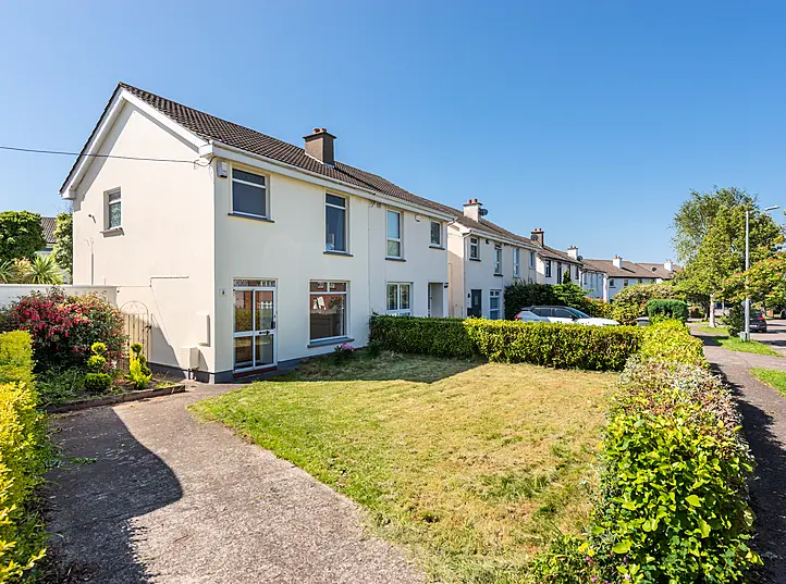 6 Llewellyn Close, Rathfarnham, Dublin 16