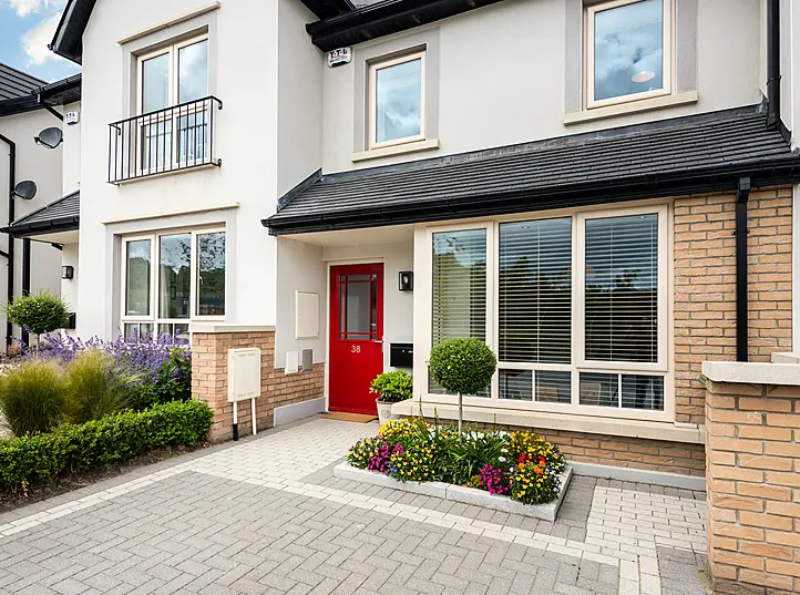 38 Bishops Gate, Kilternan, Dublin 18