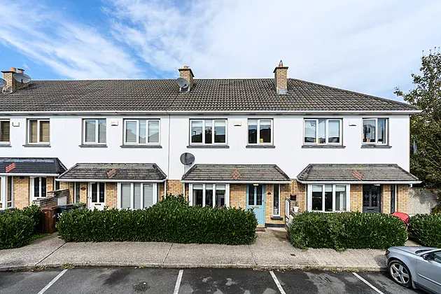 37 Beechdale Place, Ballycullen, D24 X226