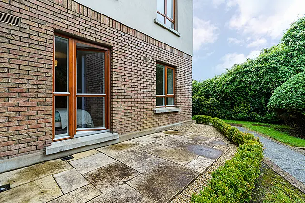 1 El Pinar, Sandyford, Dublin 18