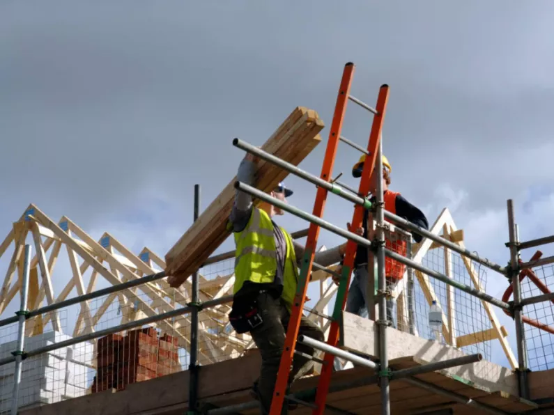 Construction sector activity rises again in April