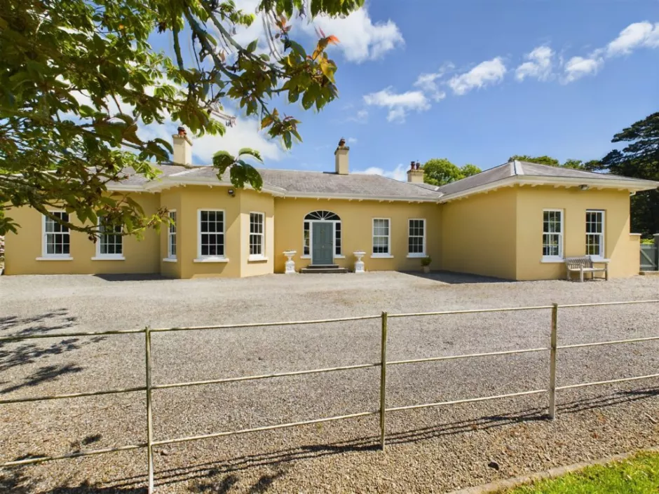 Woodview House exterior