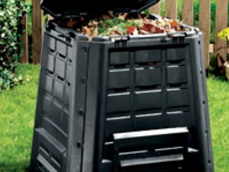 Turn your garden &amp; kitchen waste into compost!