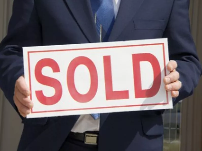 Law to control estate agents to come into force by the end of the year