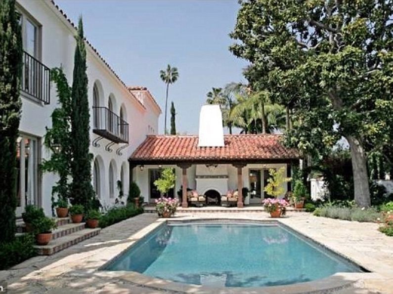 Frasier star forks out on Beverly Hills mansion