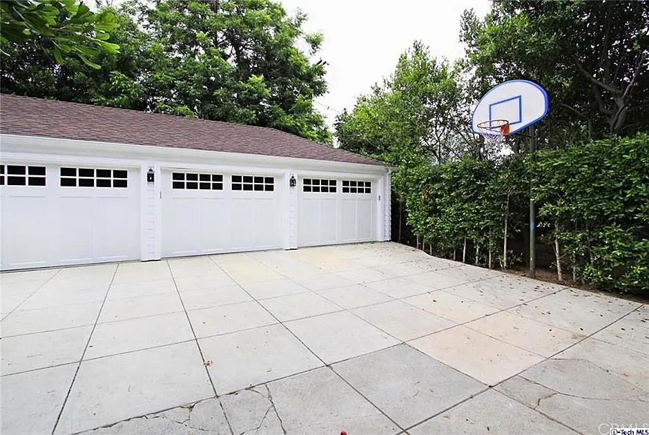 The basketball hoop from the movie