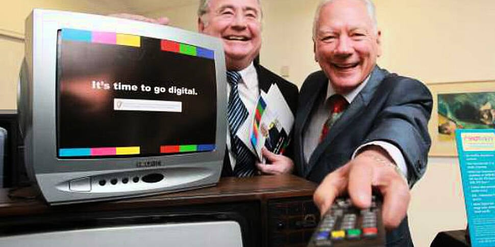 Analogue TV goes off air for f...