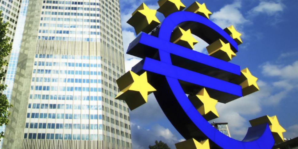 ECB leaves interest rates unch...