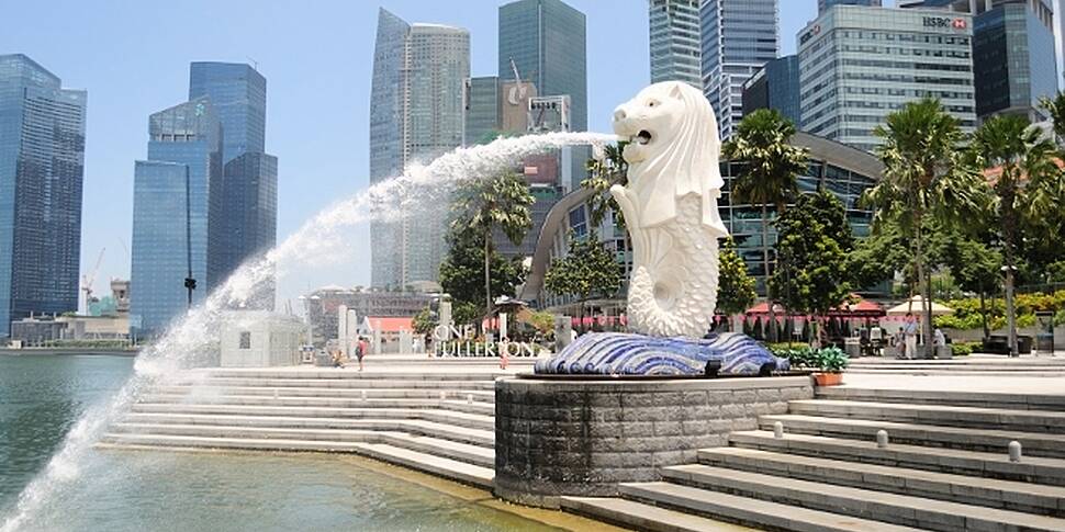 Survey finds Singaporeans are...