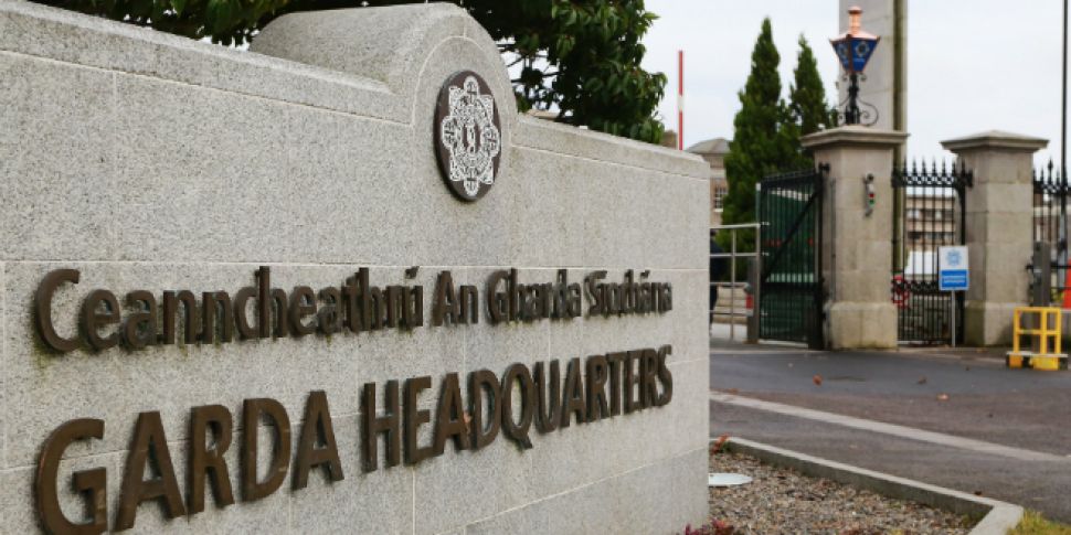 Report finds no Garda corrupti...