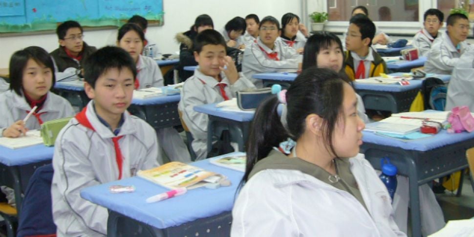 Chinese students banned from w...