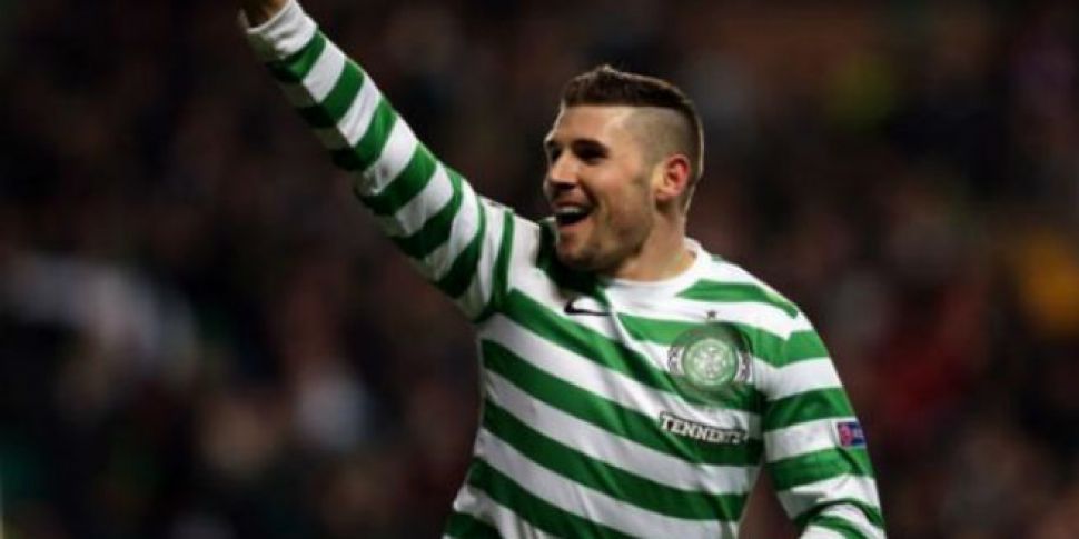 Hooper completes Norwich move
