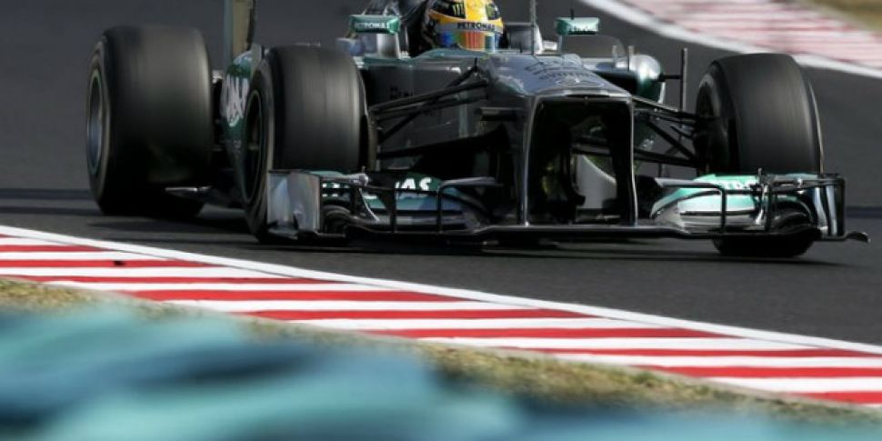 Hamilton takes pole in Hungary