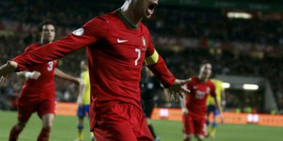 Ronaldo thwarts Zlatan as Port...