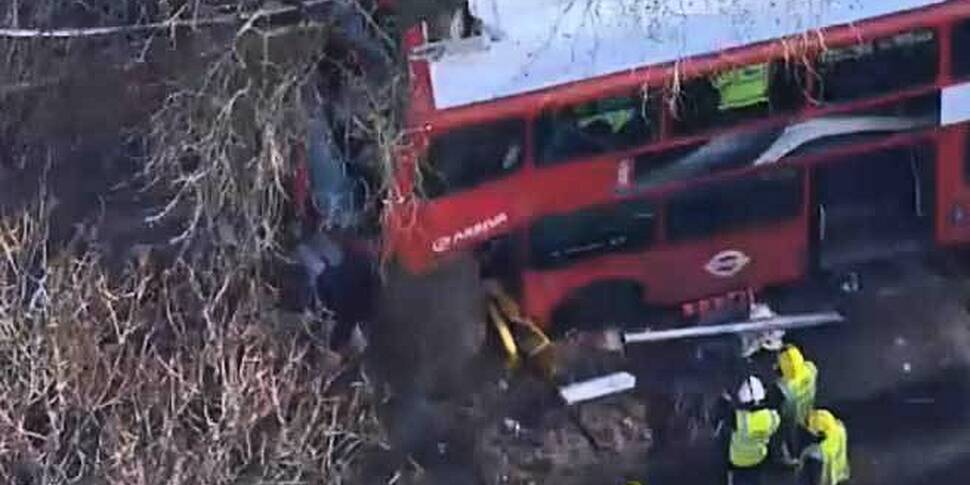 London bus crash leaves 32 pas...