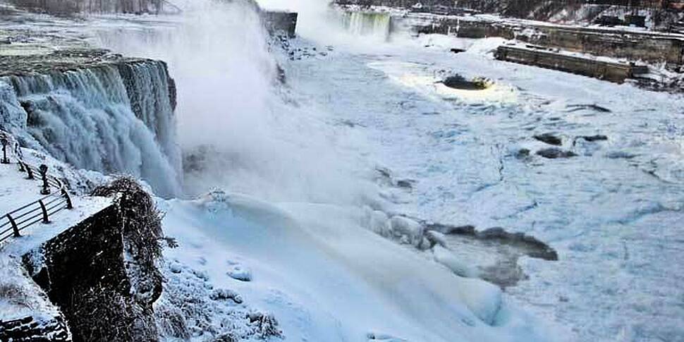 Niagara Falls freezes as polar...