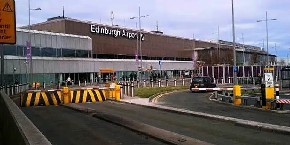 Edinburgh Airport reopens afte...