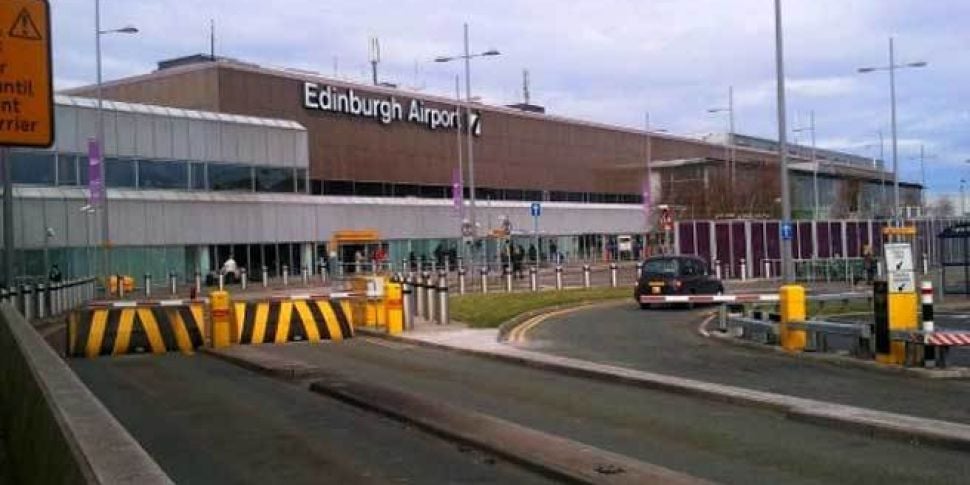 Edinburgh Airport reopens afte...