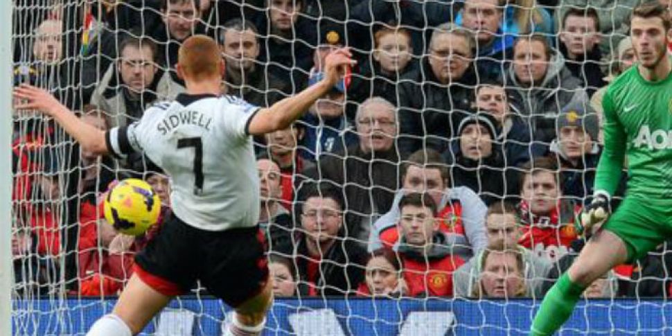 WATCH: Fulham lead United at h...