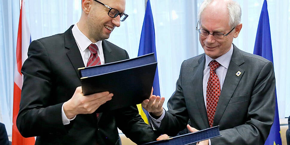 Ukraine and the EU sign new se...