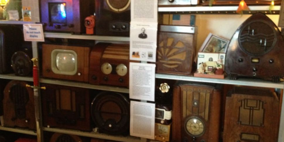 A World of Vintage Radio - On...