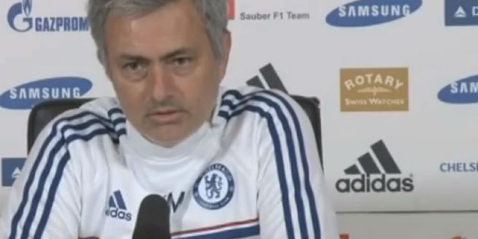 VIDEO: Mourinho aims another s...