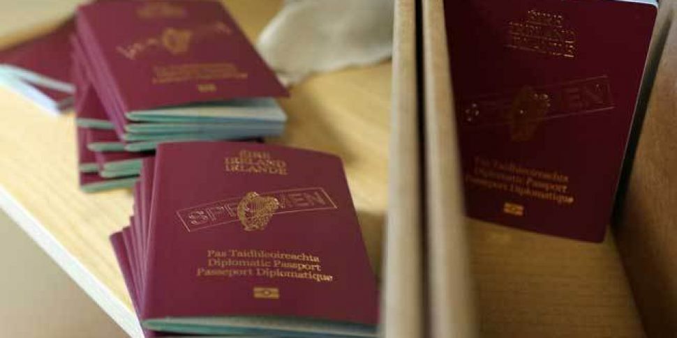 Demand for Irish passports con...