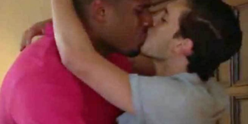 Same-sex kiss goes viral, as N...
