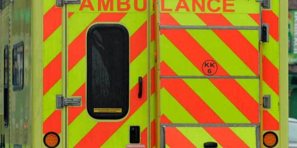 Two paramedics save 30 patient...