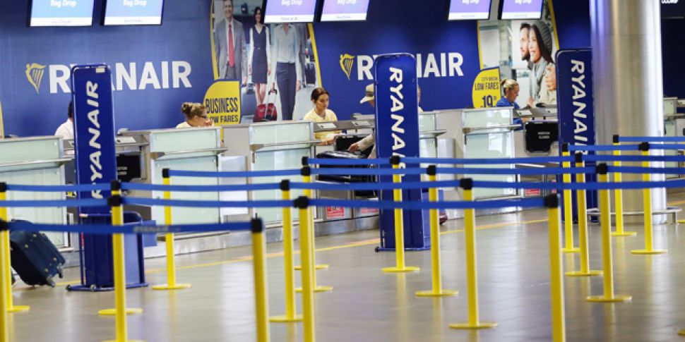 Ryanair urges passengers to ch...