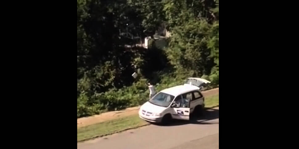 US Postal worker caught throwi...