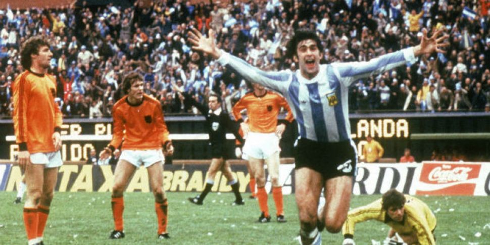 Mario Kempes adds to criticism...