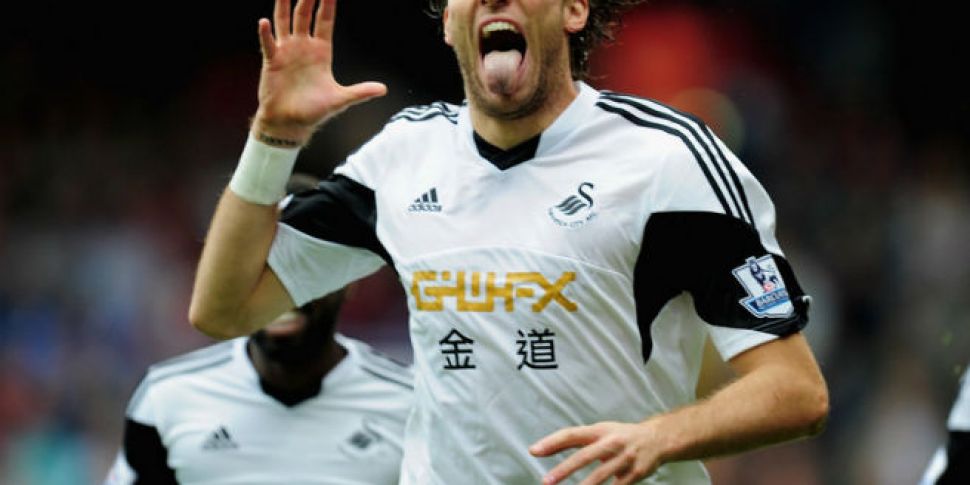 Michu leaves Swansea for Napol...