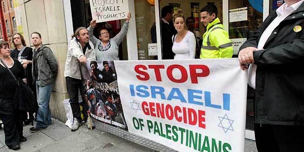 Protest to boycott Israeli goo...