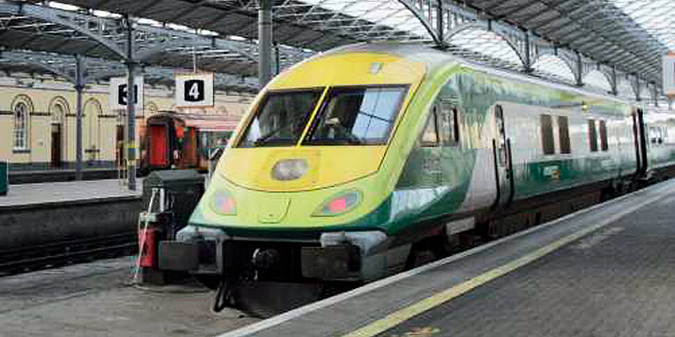 Minister says Irish Rail savin...