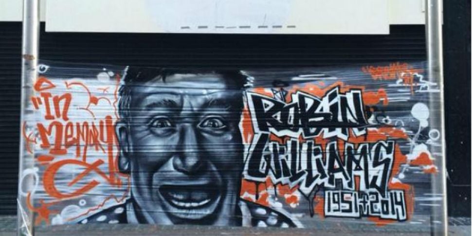 Street art tributes to Robin W...