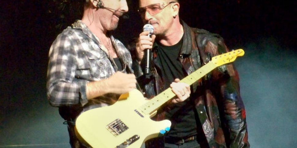 U2 set to make iPhone 6 launch...
