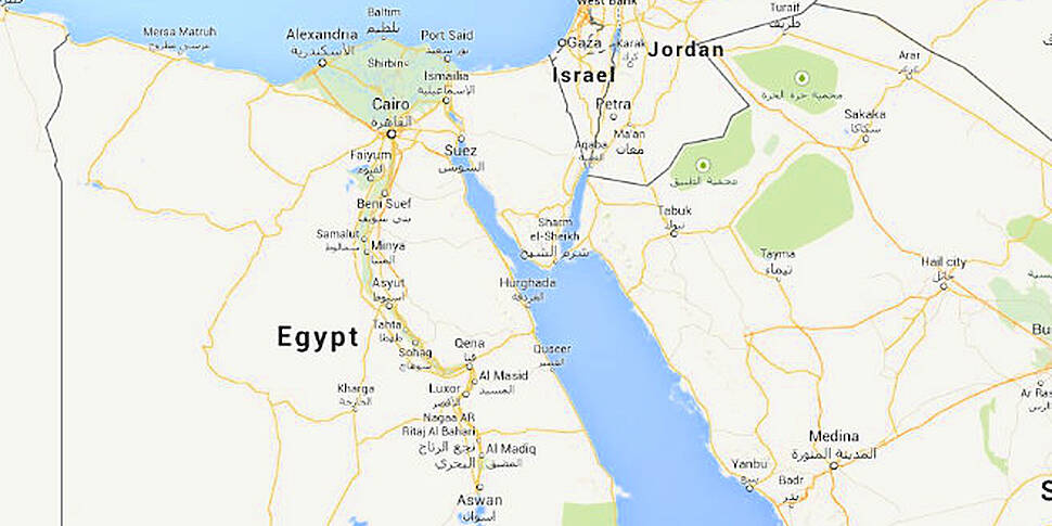 Egypt tourist bus collision ki...