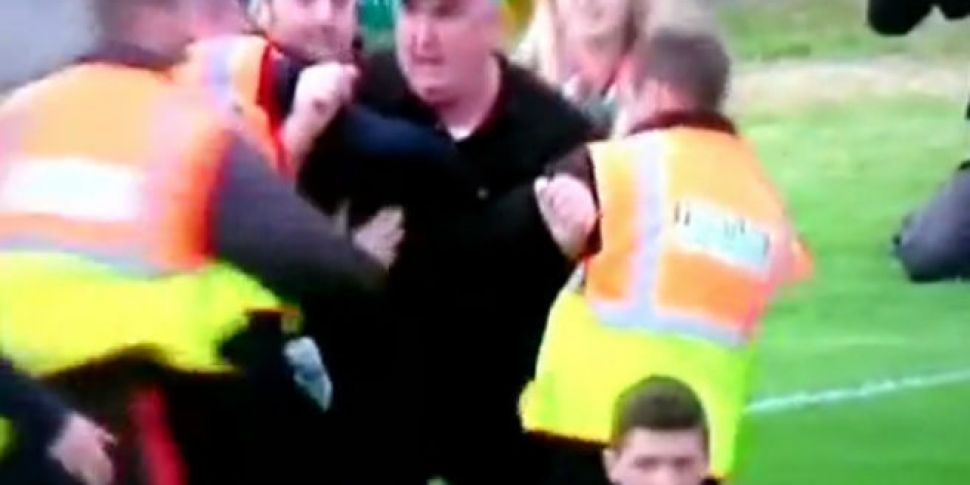 Mayo pitch-invader poses for S...