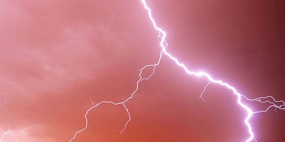 Lightning kills 11 tribe membe...