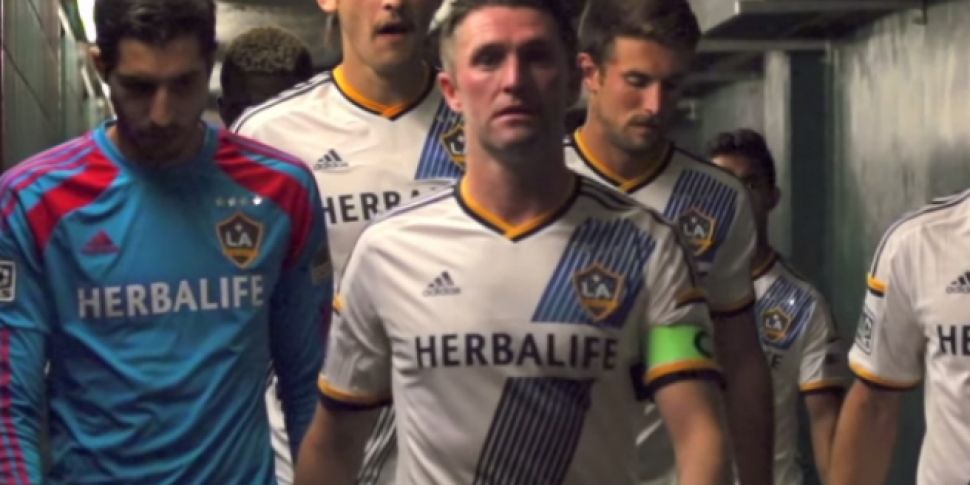 VIDEO: Robbie Keane tries his...