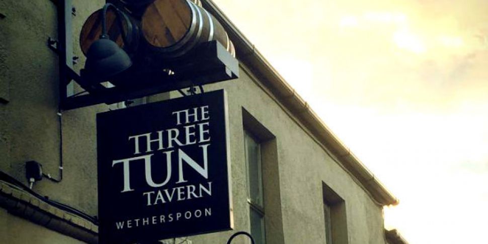 JD Wetherspoon plans to cut fo...