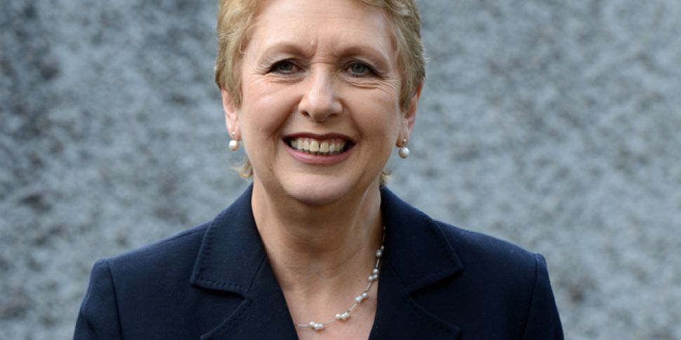 Mary McAleese trades the Ãras...