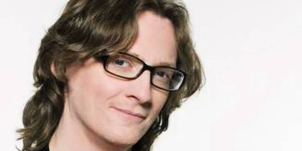 Ed Byrne controversially refus...