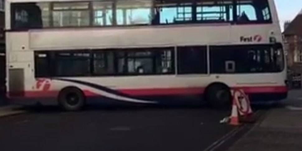 VIDEO: Bus driver makes an ago...