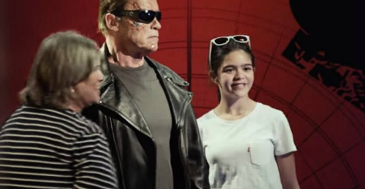 VIDEO: Arnold Schwarzenegger pranks fans by pretending to be his own