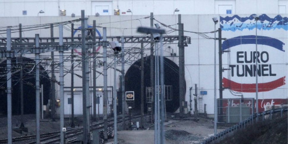 Traffic along Channel Tunnel d...