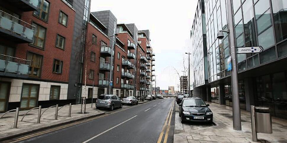 Longboat Quay owners seek fina...