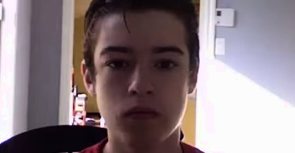 WATCH: This guy snapped a selfie every day for eight years and made a